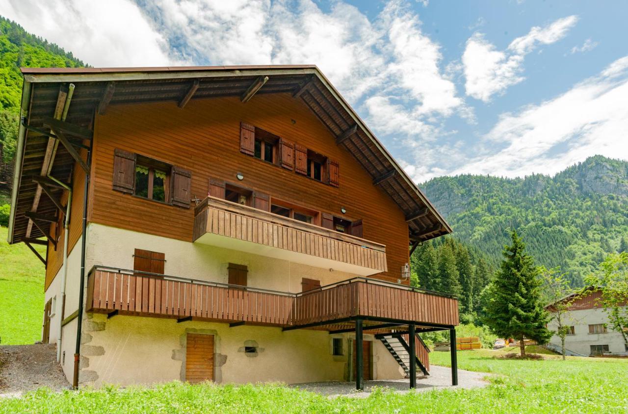 Grand Appartement Proche Gd Bornand Glieres-Val-de-Borne 外观 照片