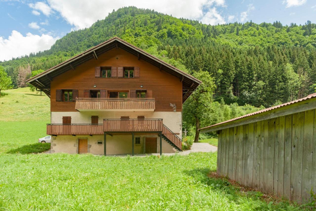 Grand Appartement Proche Gd Bornand Glieres-Val-de-Borne 外观 照片